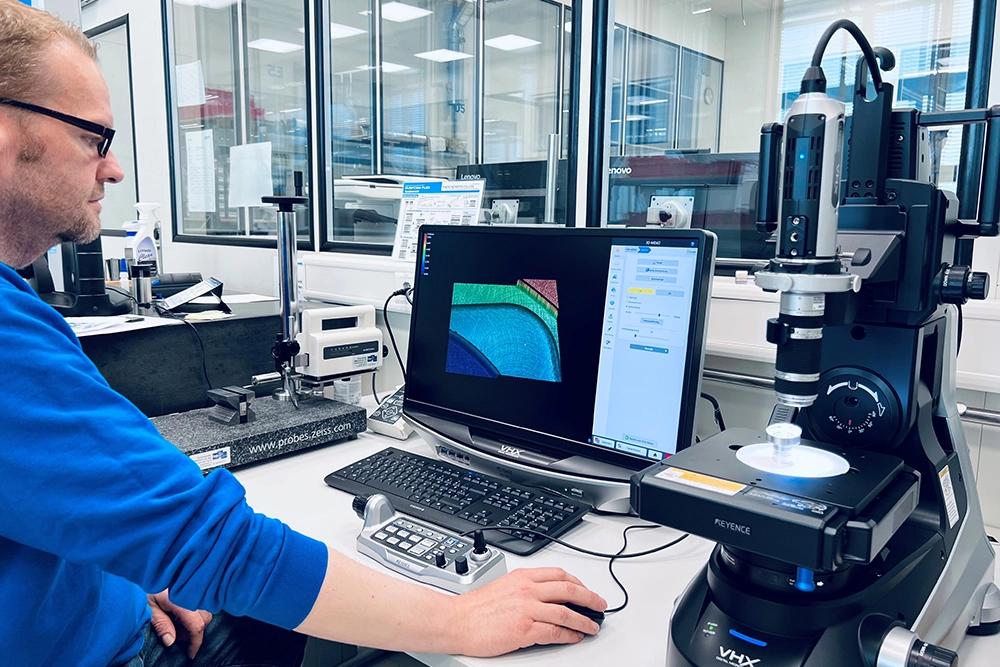 Measurement technology Invest - expansion with a 4K digital microscope