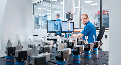 Von der Idee bis zum fertigen Produkt,CNC-Fertigung,Baugruppenmontage